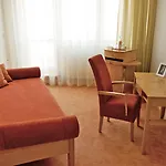 Set Szálloda 4*