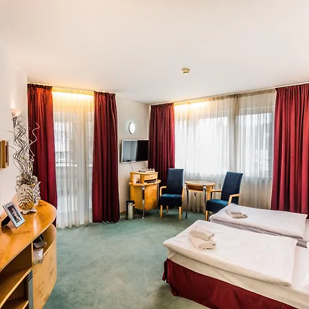 Otel Set 4*