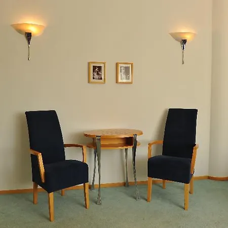 Set Hotel