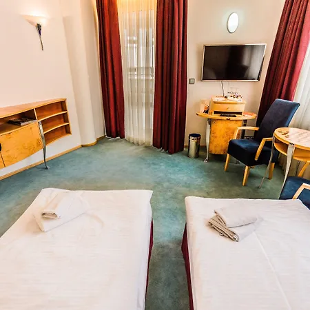 Otel Set 4*